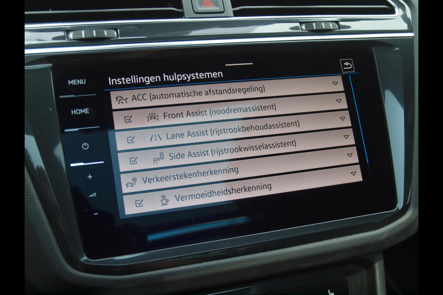 Volkswagen Tiguan 1.5 TSI R-Line Business+ | 360° Camera | Panoramadak | IQ Light | NL-Auto | Harman Kardon |