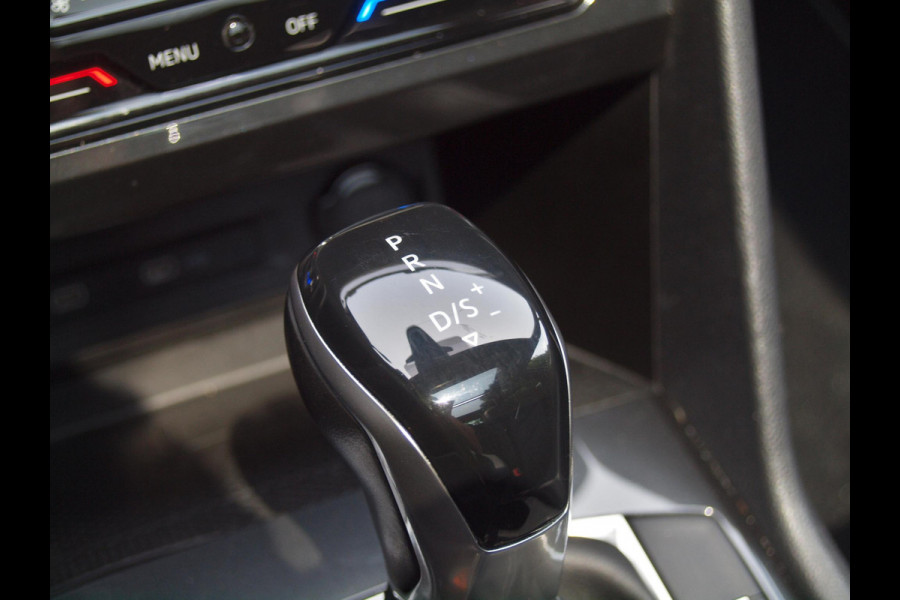 Volkswagen Tiguan 1.5 TSI R-Line Business+ | 360° Camera | Panoramadak | IQ Light | NL-Auto | Harman Kardon |