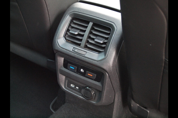 Volkswagen Tiguan 1.5 TSI R-Line Business+ | 360° Camera | Panoramadak | IQ Light | NL-Auto | Harman Kardon |
