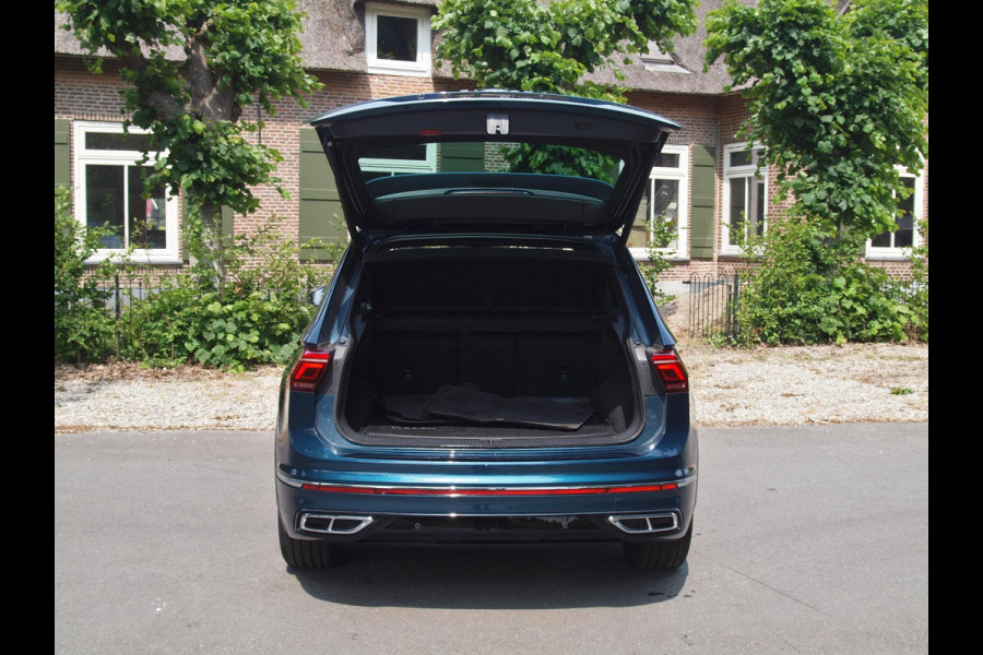 Volkswagen Tiguan 1.5 TSI R-Line Business+ | 360° Camera | Panoramadak | IQ Light | NL-Auto | Harman Kardon |
