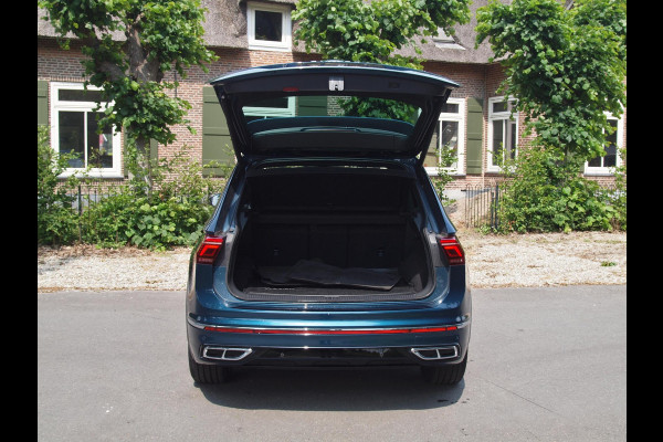 Volkswagen Tiguan 1.5 TSI R-Line Business+ | 360° Camera | Panoramadak | IQ Light | NL-Auto | Harman Kardon |