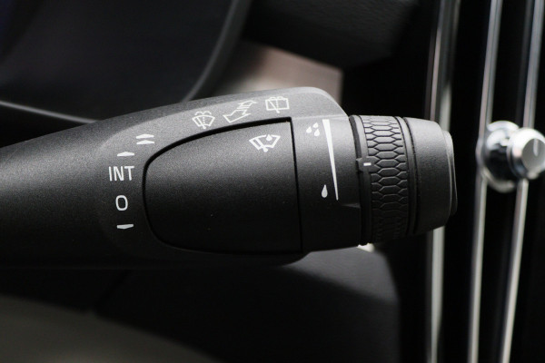 Volvo XC40 1.5 T5 Recharge Inscription Leer, ACC, Virtual Cockpit, Apple Carplay, Camera, LED, PDC