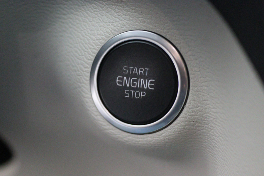 Volvo XC40 1.5 T5 Recharge Inscription Leer, ACC, Virtual Cockpit, Apple Carplay, Camera, LED, PDC