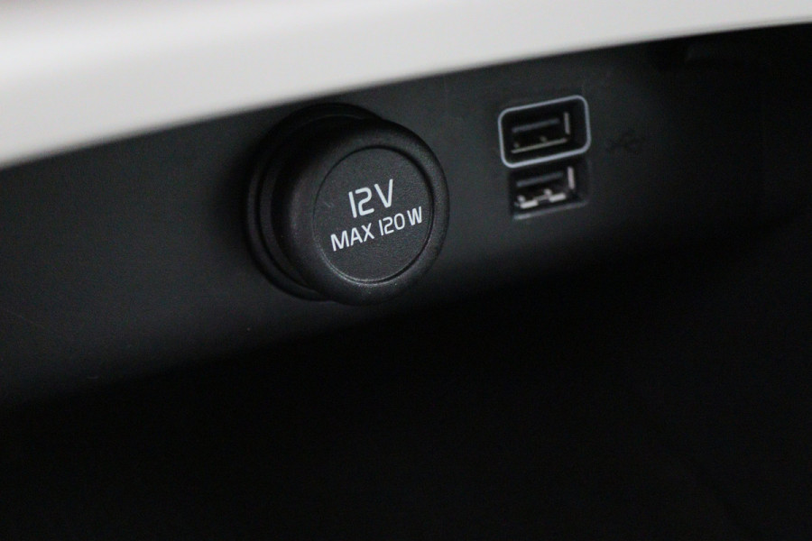 Volvo XC40 1.5 T5 Recharge Inscription Leer, ACC, Virtual Cockpit, Apple Carplay, Camera, LED, PDC
