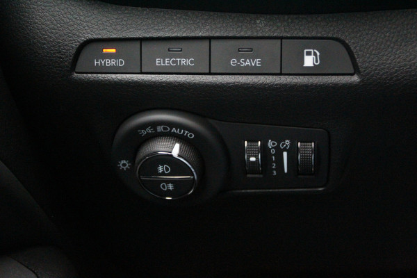 Jeep Compass 4xe 240 Plug-in Hybrid Electric S | Winterpack | Lederen bekleding | 19" lichtmetalen velgen | Apple/Android Carplay