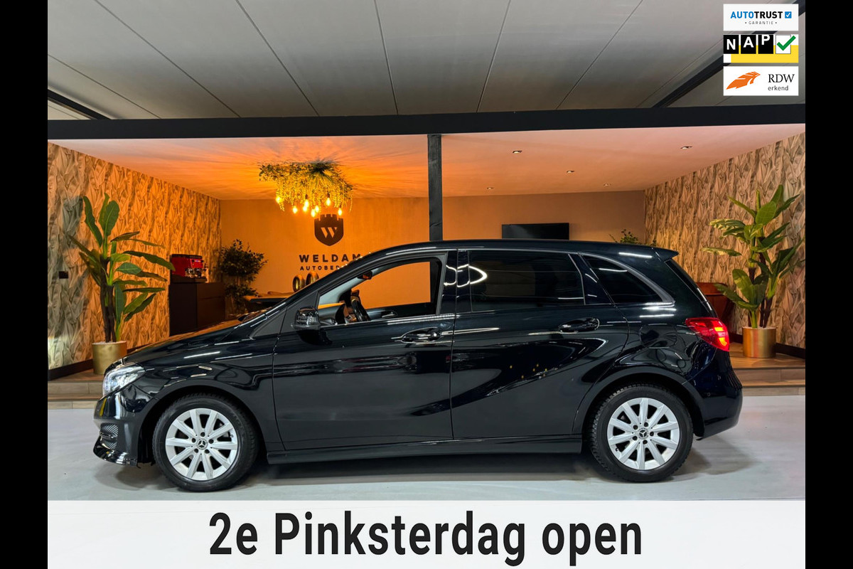 Mercedes-Benz B-Klasse 180 Urban Style Edition Garantie Camera PDC Cruise Navi Clima Led Rijklaar Mercedes-Benz B-Klasse 180 Urban Style Edition Garantie Camera PDC Cruise Navi Clima Led Rijklaar