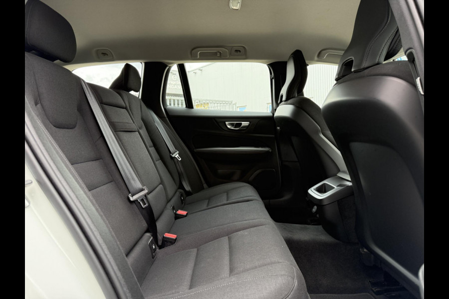 Volvo V60 2.0 B3 Aut. Momentum | Navi | Led | Trekhaak |