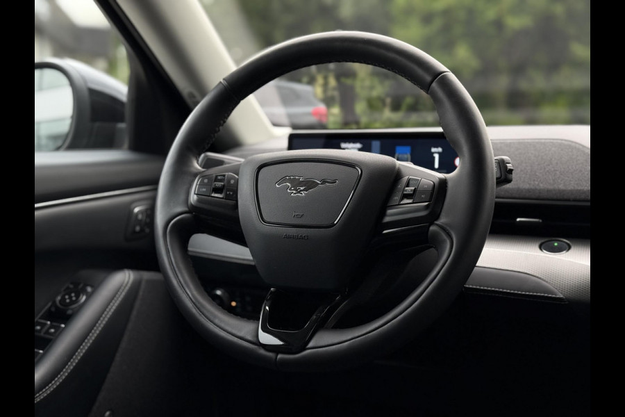 Ford Mustang Mach-E 75kWh | Leder | Bang & Olufssen | 360 Camera | Pano