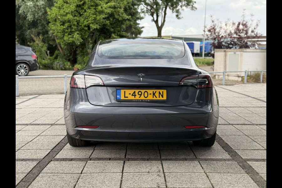 Tesla Model 3 Range Plus RWD | Autopilot | Panorama | Leder |