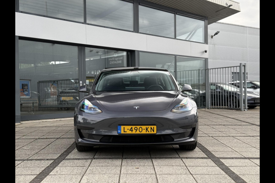 Tesla Model 3 Range Plus RWD | Autopilot | Panorama | Leder |