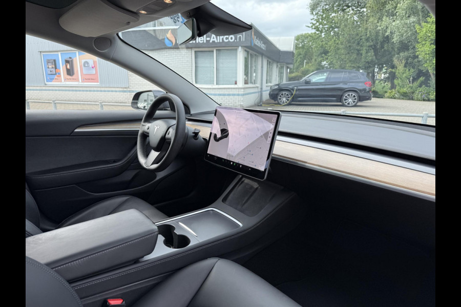 Tesla Model 3 Range Plus RWD | Autopilot | Panorama | Leder |