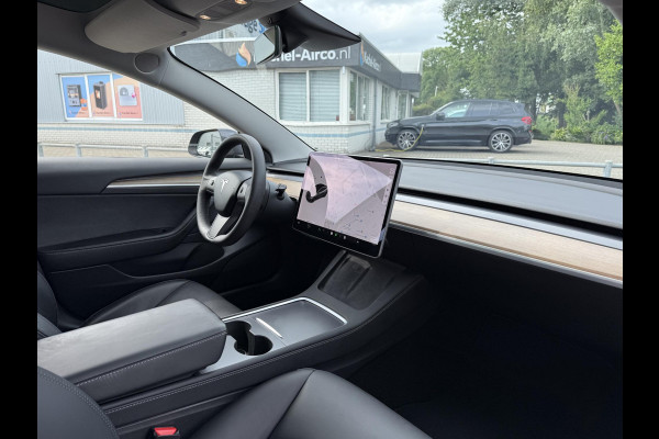 Tesla Model 3 Range Plus RWD | Autopilot | Panorama | Leder |