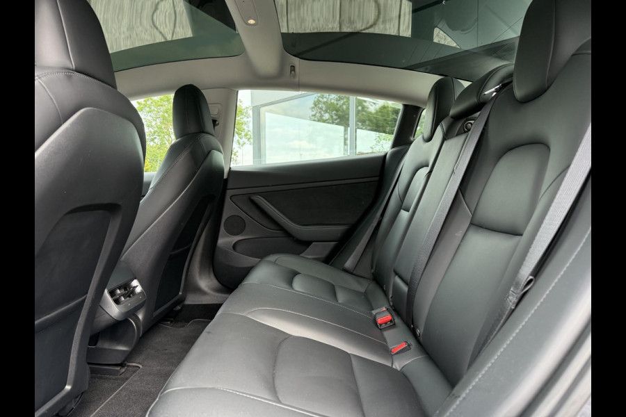 Tesla Model 3 Range Plus RWD | Autopilot | Panorama | Leder |