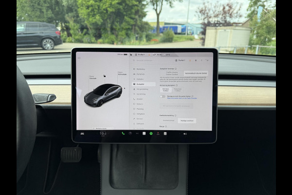 Tesla Model 3 Range Plus RWD | Autopilot | Panorama | Leder |