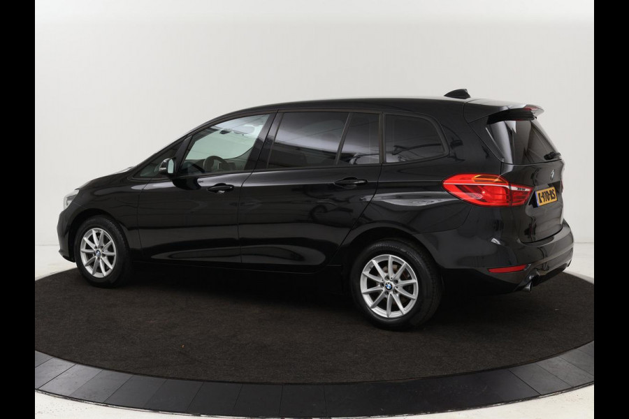 BMW 2 Serie Gran Tourer 218d Advantage | Sportstoelen | Stoelverwarming | Navigatie | Bluetooth | Parkeerhulp | Climate control | Cruise control
