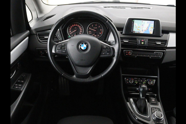 BMW 2 Serie Gran Tourer 218d Advantage | Sportstoelen | Stoelverwarming | Navigatie | Bluetooth | Parkeerhulp | Climate control | Cruise control