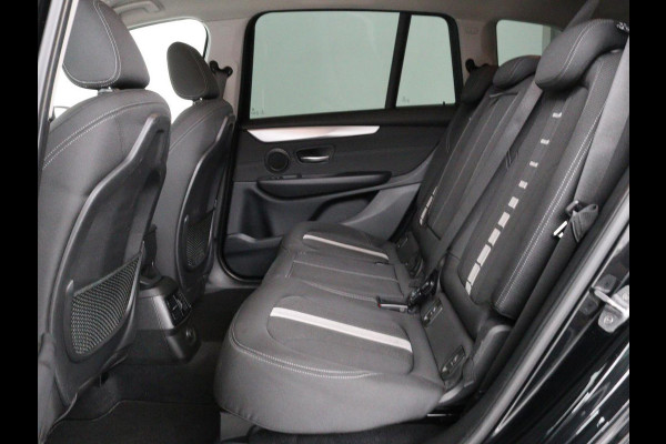 BMW 2 Serie Gran Tourer 218d Advantage | Sportstoelen | Stoelverwarming | Navigatie | Bluetooth | Parkeerhulp | Climate control | Cruise control