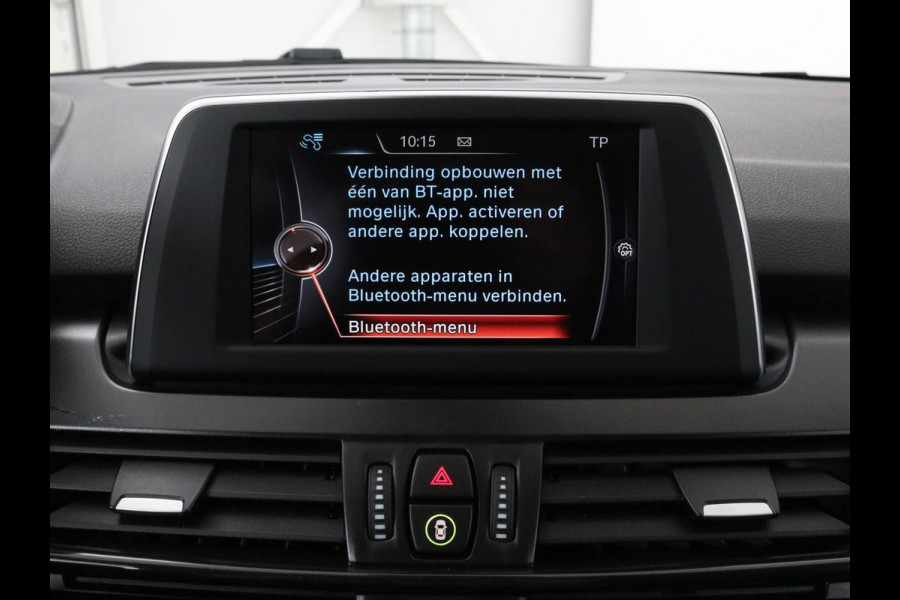 BMW 2 Serie Gran Tourer 218d Advantage | Sportstoelen | Stoelverwarming | Navigatie | Bluetooth | Parkeerhulp | Climate control | Cruise control