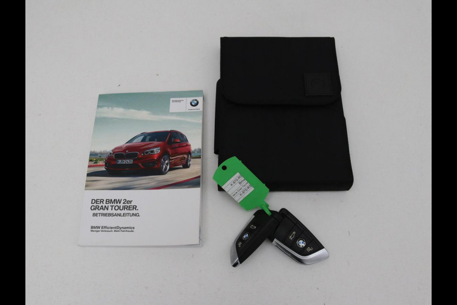 BMW 2 Serie Gran Tourer 218d Advantage | Sportstoelen | Stoelverwarming | Navigatie | Bluetooth | Parkeerhulp | Climate control | Cruise control