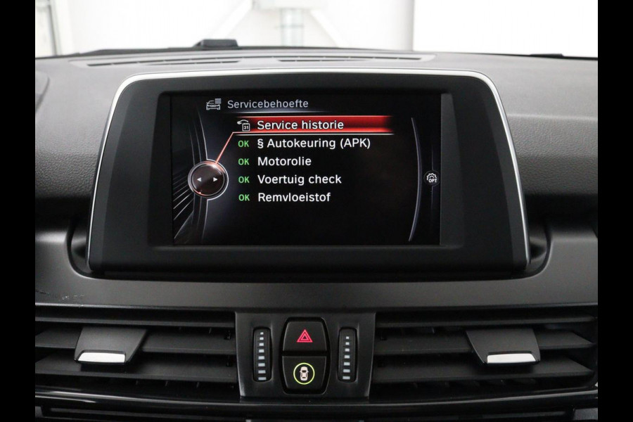 BMW 2 Serie Gran Tourer 218d Advantage | Sportstoelen | Stoelverwarming | Navigatie | Bluetooth | Parkeerhulp | Climate control | Cruise control