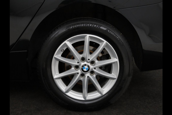 BMW 2 Serie Gran Tourer 218d Advantage | Sportstoelen | Stoelverwarming | Navigatie | Bluetooth | Parkeerhulp | Climate control | Cruise control