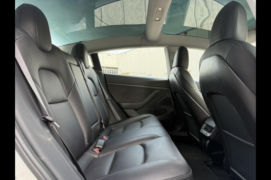 Tesla Model 3 Range Plus RWD | Autopilot | Panorama | Leder |