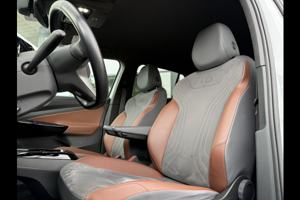 Volkswagen ID.4 First 77 kWh Navi | Camera | ECC