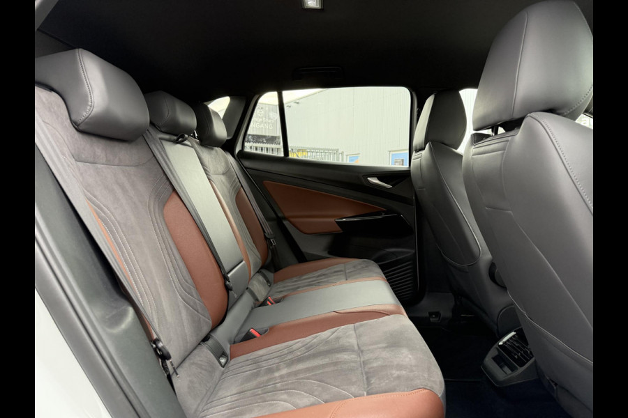 Volkswagen ID.4 First 77 kWh Navi | Camera | ECC