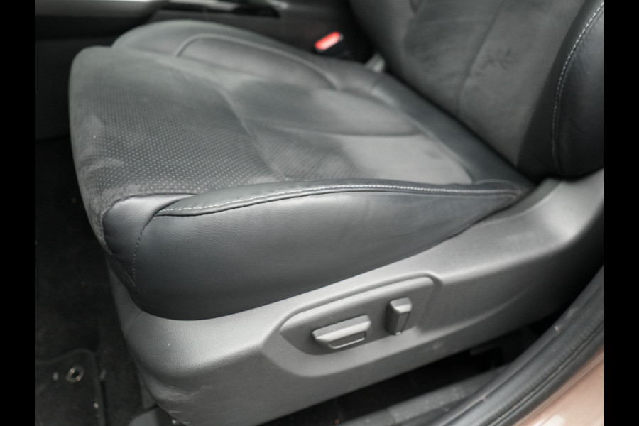 Mitsubishi Eclipse Cross 2.4 Business Intense+ Plug In Hybrid PHEV | Adaptive Cruise | 360 Camera | Keyless | Alcantara Sportstoelen Verwarmd | Navi Full Map | BLIS | Apple Carplay |