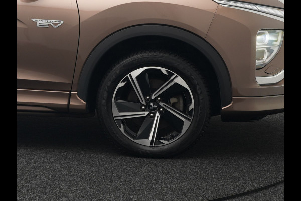 Mitsubishi Eclipse Cross 2.4 Business Intense+ Plug In Hybrid PHEV | Adaptive Cruise | 360 Camera | Keyless | Alcantara Sportstoelen Verwarmd | Navi Full Map | BLIS | Apple Carplay |