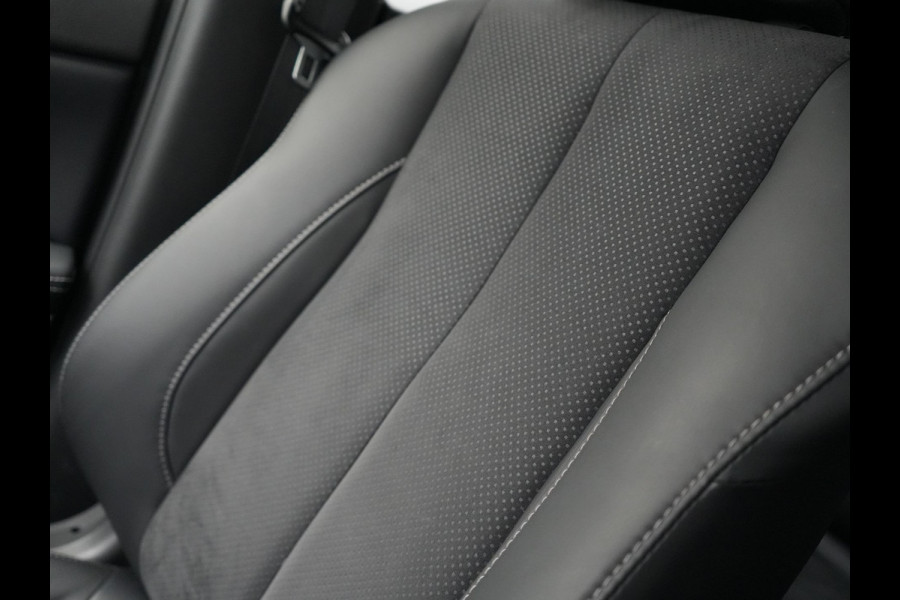 Mitsubishi Eclipse Cross 2.4 Business Intense+ Plug In Hybrid PHEV | Adaptive Cruise | 360 Camera | Keyless | Alcantara Sportstoelen Verwarmd | Navi Full Map | BLIS | Apple Carplay |