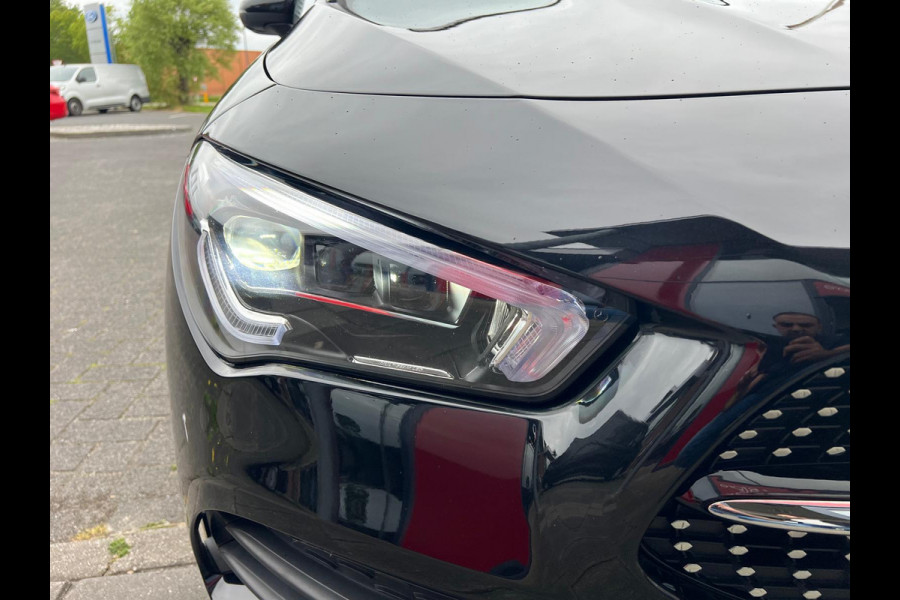 Mercedes-Benz CLA-Klasse 180 d Premium Plus AMG PANO/Nightpakket
