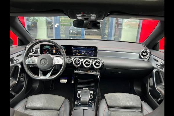 Mercedes-Benz CLA-Klasse 180 d Premium Plus AMG PANO/Nightpakket