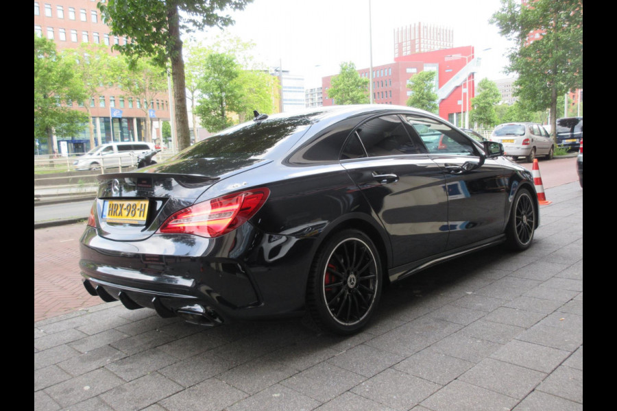 Mercedes-Benz CLA-Klasse 200 AMG Automaat Xenon Led Navi Leer
