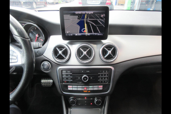 Mercedes-Benz CLA-Klasse 200 AMG Automaat Xenon Led Navi Leer