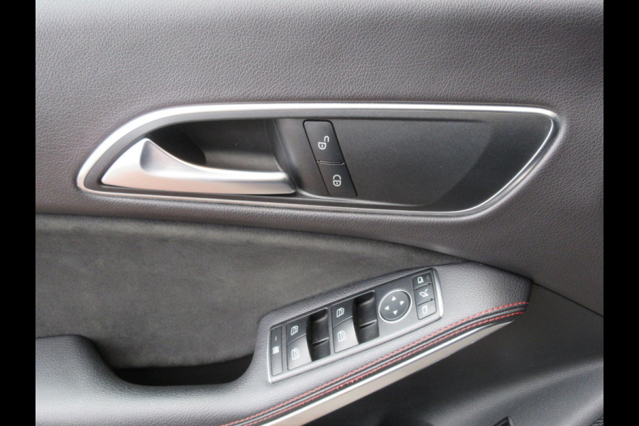 Mercedes-Benz CLA-Klasse 200 AMG Automaat Xenon Led Navi Leer