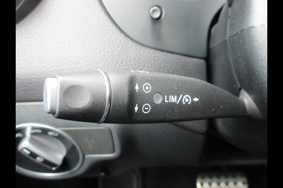 Mercedes-Benz CLA-Klasse 200 AMG Automaat Xenon Led Navi Leer