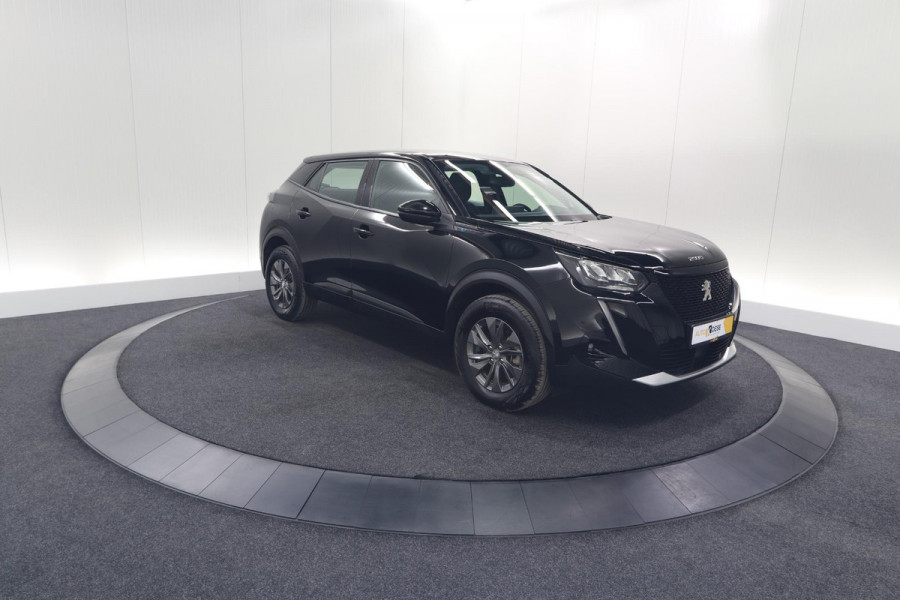 Peugeot e-2008 EV Active Pack 50 kWh | Camera | Navigatie | Parkeersensoren | Climate Control