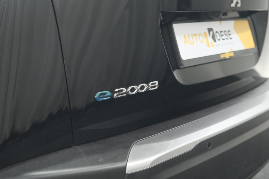 Peugeot e-2008 EV Active Pack 50 kWh | Camera | Navigatie | Parkeersensoren | Climate Control