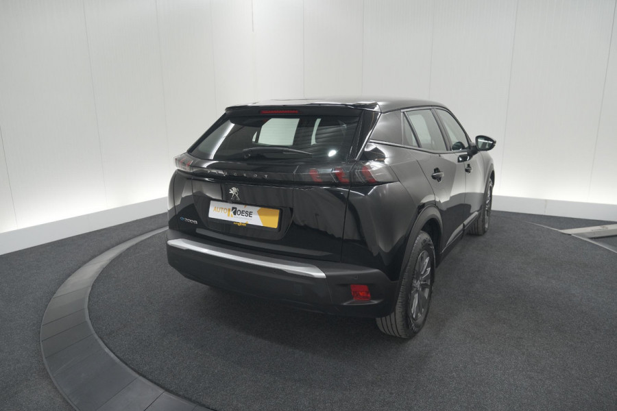 Peugeot e-2008 EV Active Pack 50 kWh | Camera | Navigatie | Parkeersensoren | Climate Control