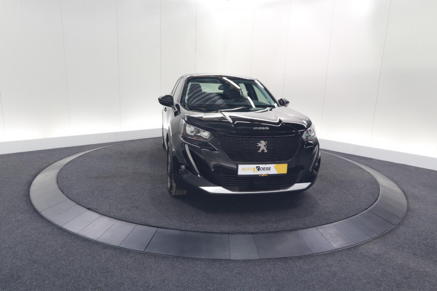 Peugeot e-2008 EV Active Pack 50 kWh | Camera | Navigatie | Parkeersensoren | Climate Control