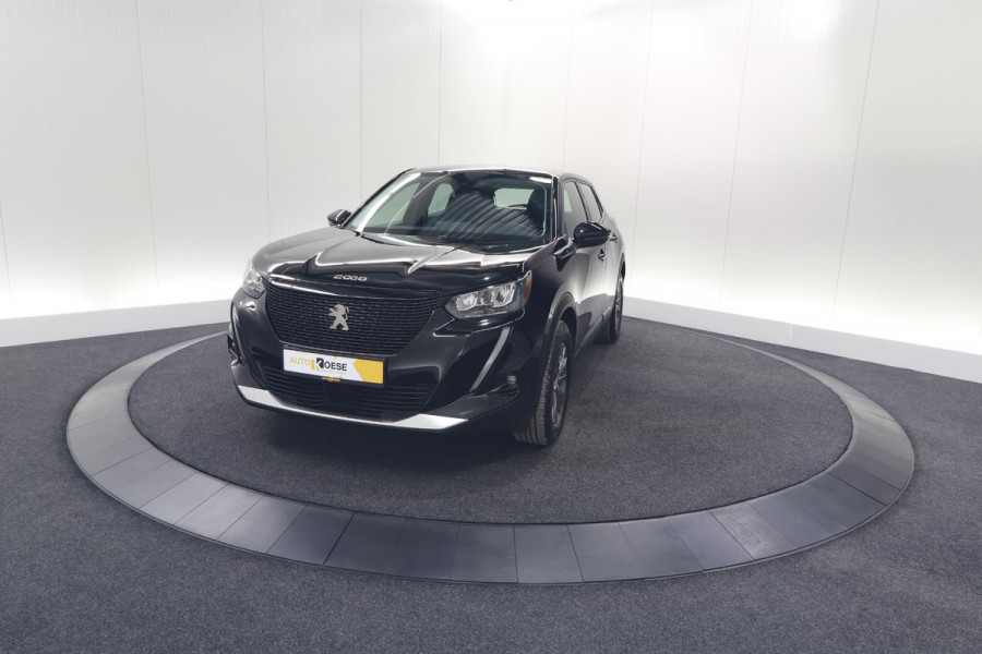 Peugeot e-2008 EV Active Pack 50 kWh | Camera | Navigatie | Parkeersensoren | Climate Control