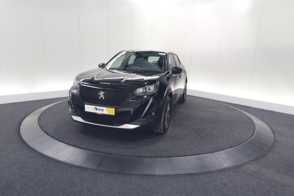 Peugeot e-2008 EV Active Pack 50 kWh | Camera | Navigatie | Parkeersensoren | Climate Control