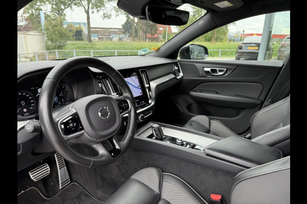 Volvo V60 2.0 B4 Aut. R-Design | Navi | Camera | Trekhaak | Memory |