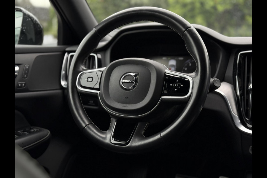 Volvo V60 2.0 B4 Aut. R-Design | Navi | Camera | Trekhaak | Memory |