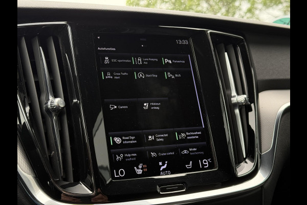 Volvo V60 2.0 B4 Aut. R-Design | Navi | Camera | Trekhaak | Memory |