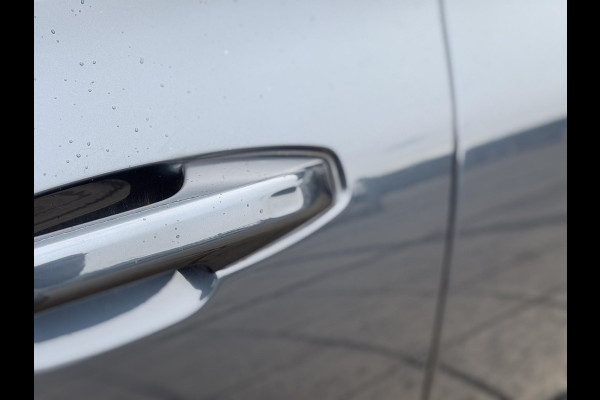 Volvo V60 2.0 B4 Aut. R-Design | Navi | Camera | Trekhaak | Memory |