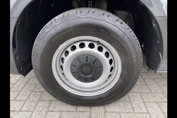 Volkswagen Crafter 35 2.0 TDI 140pk L3H2 Comfortline / vaste prijs rijklaar € 21.950 ex btw / lease vanaf € / airco / cruise / navi / achteruit rijcamera / euro 6 / bpm vrij !