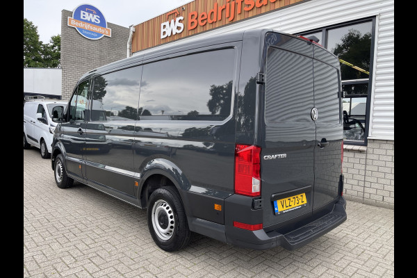 Volkswagen Crafter 35 2.0 TDI 140pk L3H2 Comfortline / vaste prijs rijklaar € 21.950 ex btw / lease vanaf € / airco / cruise / navi / achteruit rijcamera / euro 6 / bpm vrij !