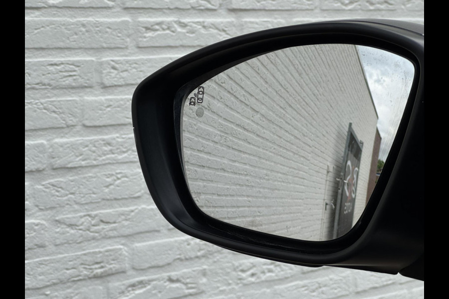 Peugeot 308 SW 1.2 PureTech Allure Leder/alcantara Led koplampen Camera Cruise Navigatie